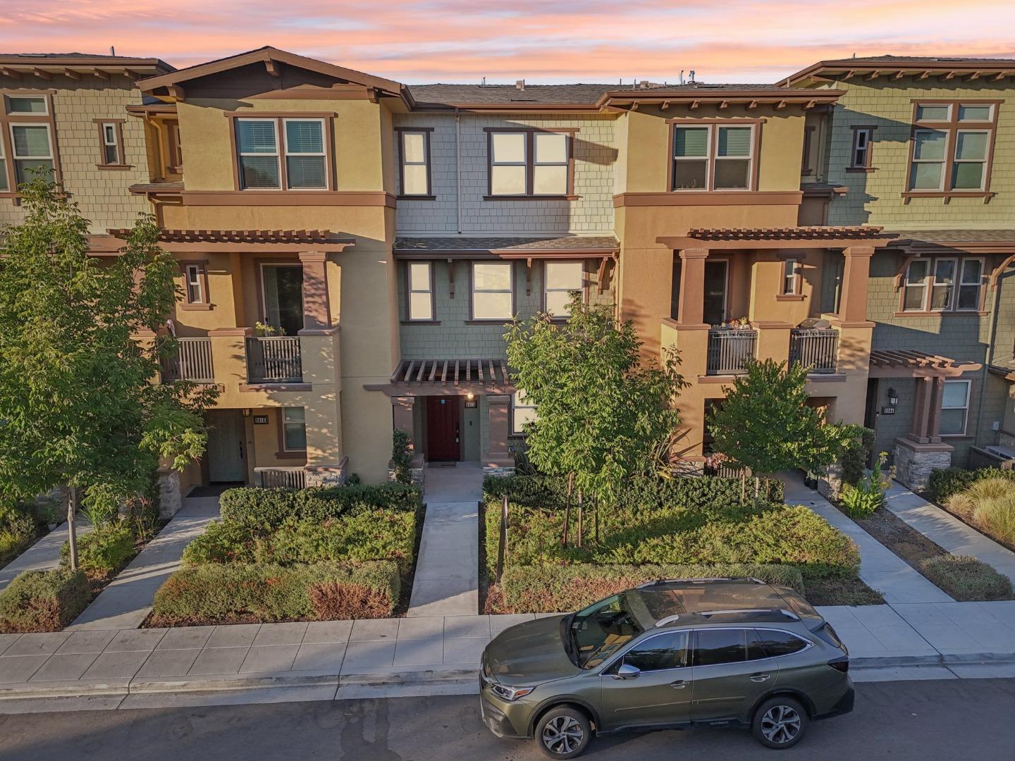 Front Image Thumbnail for ML82030335