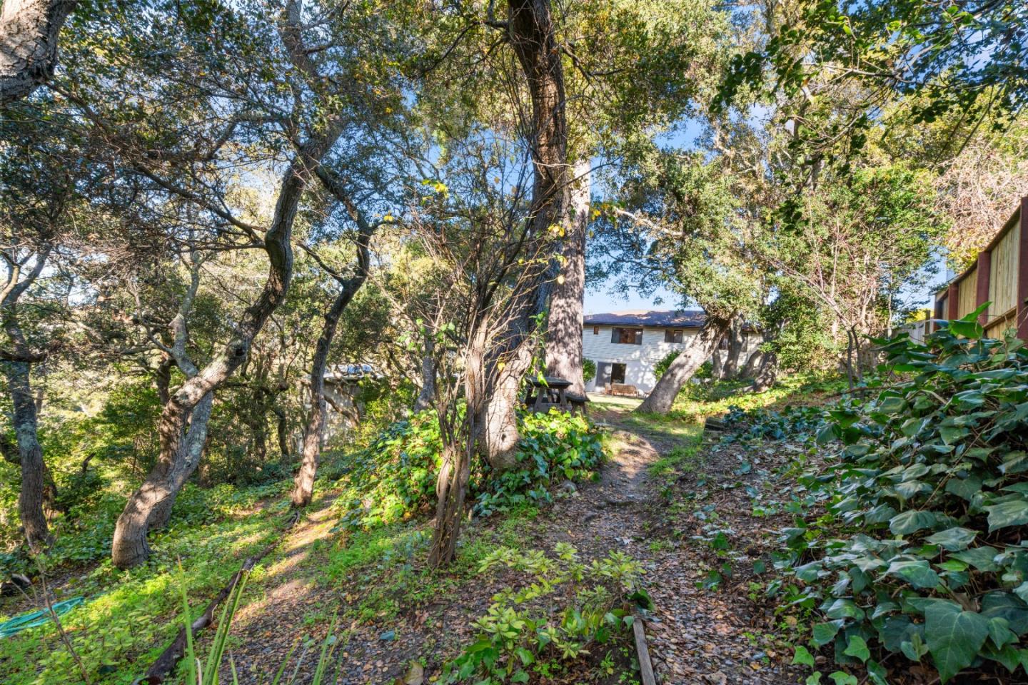 Detail Gallery Image 44 of 49 For 21 Colorados Dr, Millbrae,  CA 94030 - 3 Beds | 3 Baths