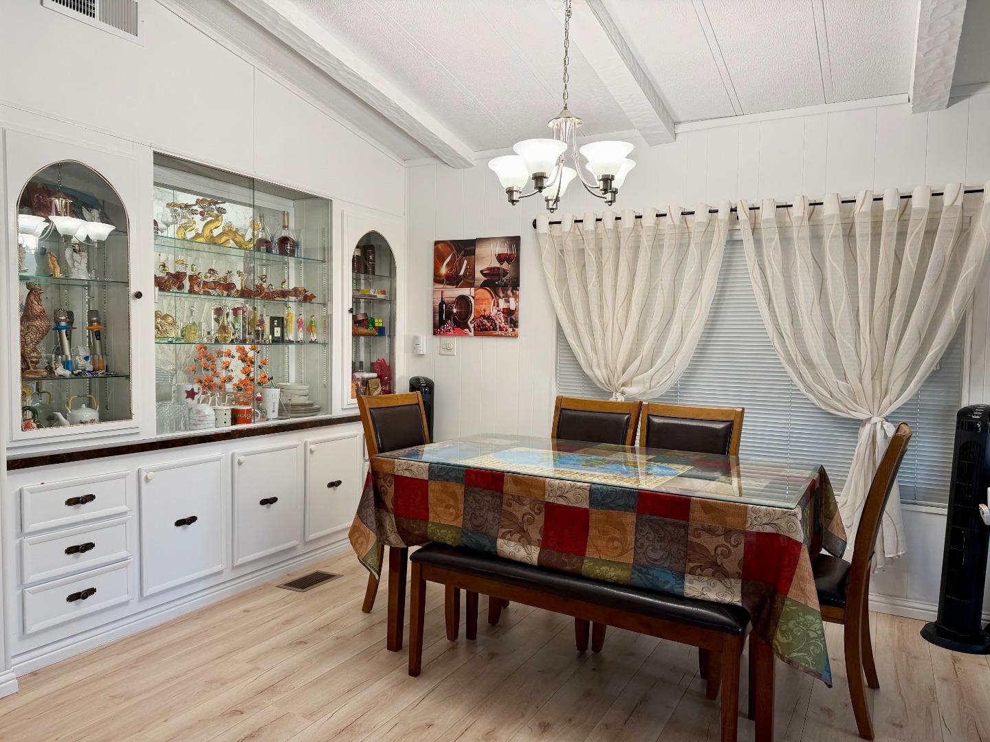 Detail Gallery Image 5 of 20 For 2888 Moss Hollow Dr #2888,  San Jose,  CA 95121 - 2 Beds | 2 Baths