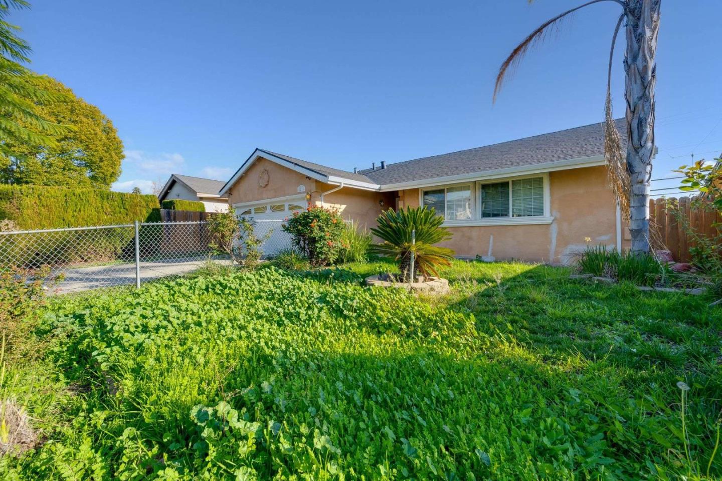 Detail Gallery Image 2 of 31 For 3274 Mount Rainier Dr, San Jose,  CA 95127 - 3 Beds | 2 Baths