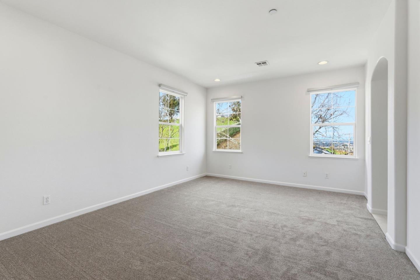 Detail Gallery Image 15 of 35 For 798 Adeline Ave, San Jose,  CA 95136 - 4 Beds | 3/1 Baths