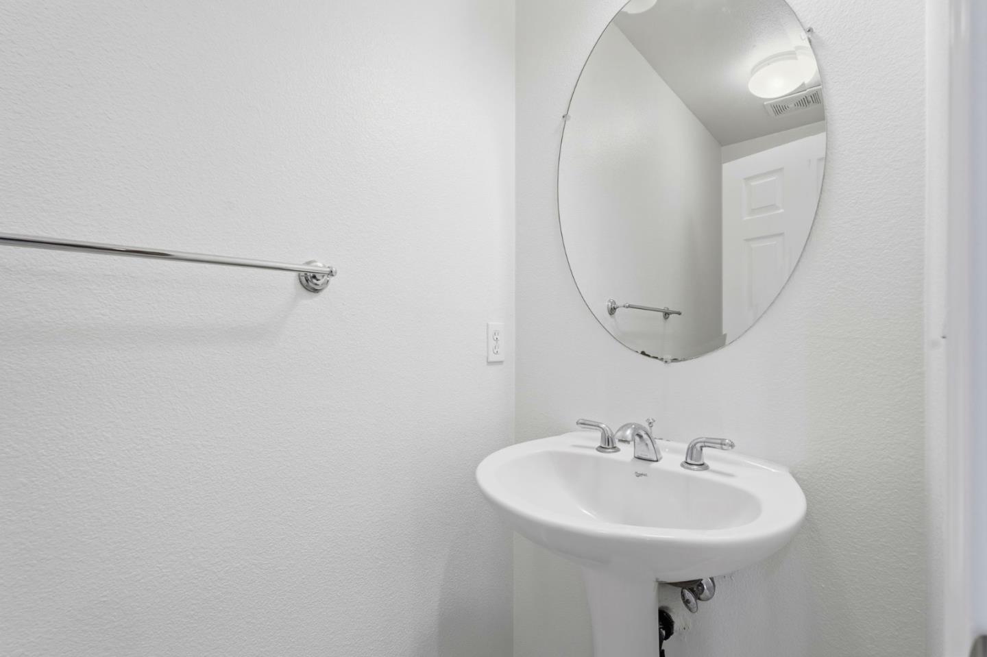 Detail Gallery Image 32 of 35 For 798 Adeline Ave, San Jose,  CA 95136 - 4 Beds | 3/1 Baths