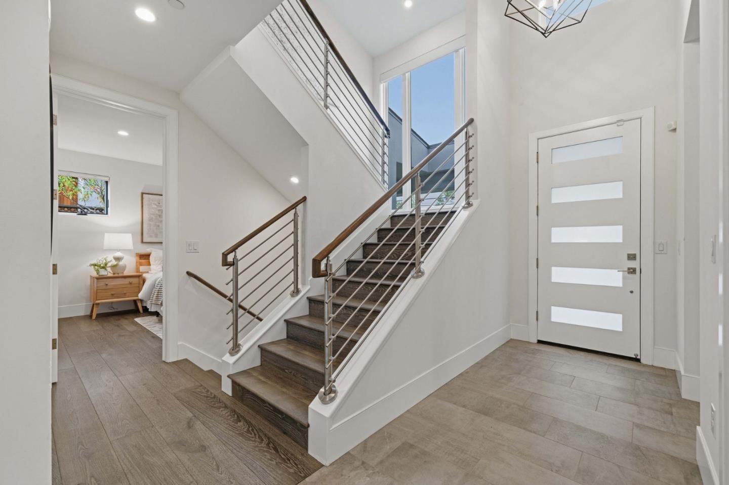 Detail Gallery Image 19 of 75 For 575 Maybell Ave, Palo Alto,  CA 94306 - 5 Beds | 6/1 Baths