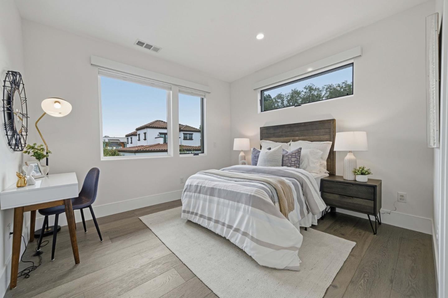 Detail Gallery Image 30 of 75 For 575 Maybell Ave, Palo Alto,  CA 94306 - 5 Beds | 6/1 Baths