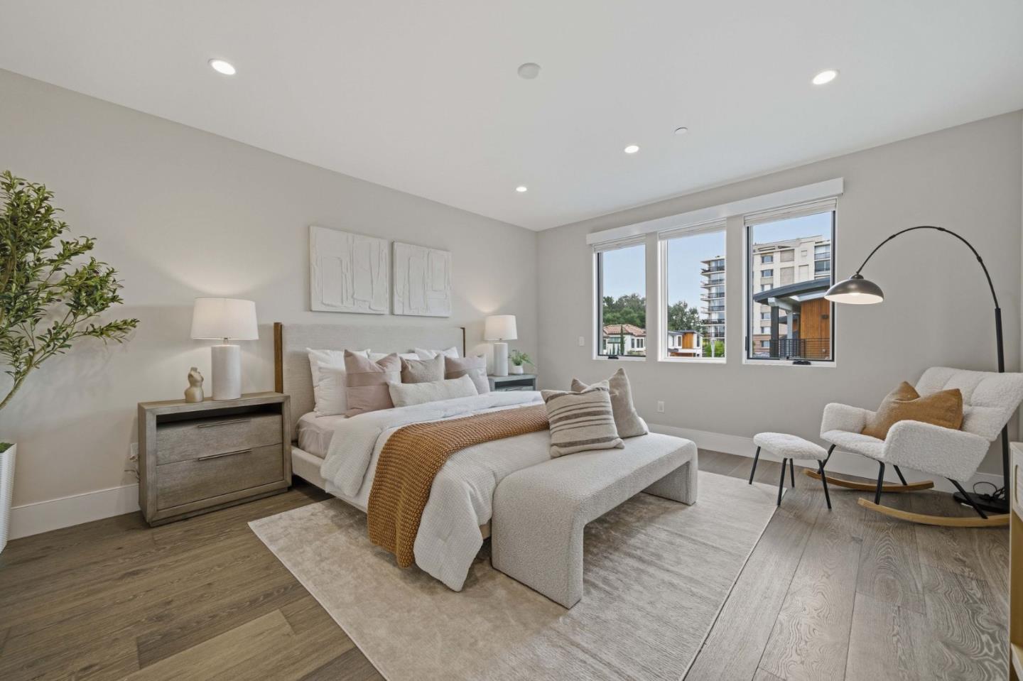 Detail Gallery Image 36 of 75 For 575 Maybell Ave, Palo Alto,  CA 94306 - 5 Beds | 6/1 Baths