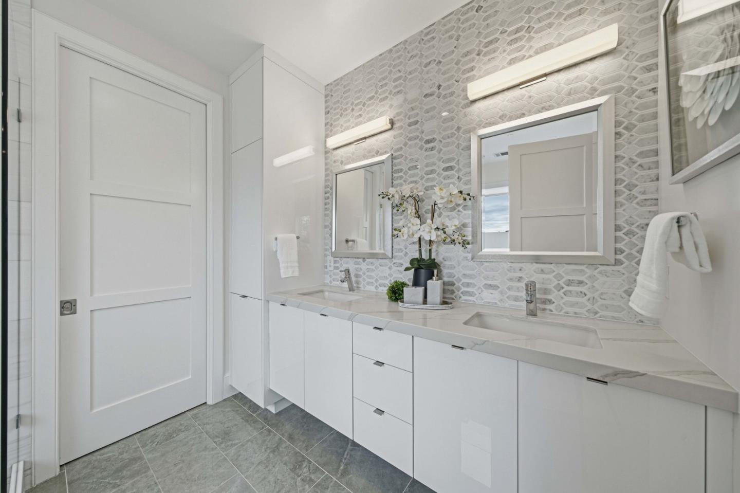 Detail Gallery Image 40 of 75 For 575 Maybell Ave, Palo Alto,  CA 94306 - 5 Beds | 6/1 Baths