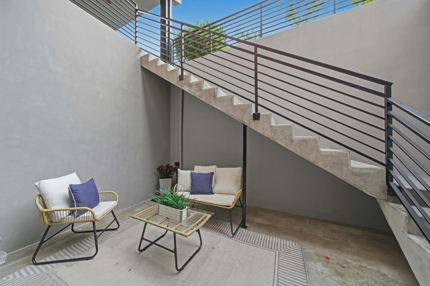 Detail Gallery Image 57 of 75 For 575 Maybell Ave, Palo Alto,  CA 94306 - 5 Beds | 6/1 Baths