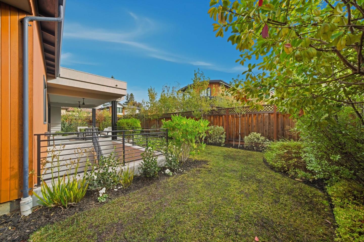 Detail Gallery Image 67 of 75 For 575 Maybell Ave, Palo Alto,  CA 94306 - 5 Beds | 6/1 Baths