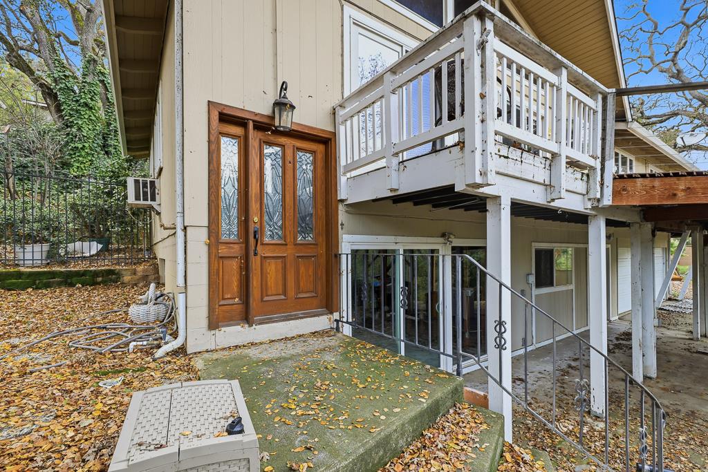 Detail Gallery Image 2 of 53 For 16 Castlewood Dr, Pleasanton,  CA 94566 - 4 Beds | 3 Baths