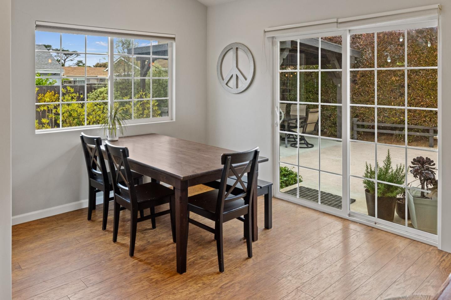 Detail Gallery Image 12 of 38 For 339 Ramona Ave, Monterey,  CA 93940 - 3 Beds | 2 Baths