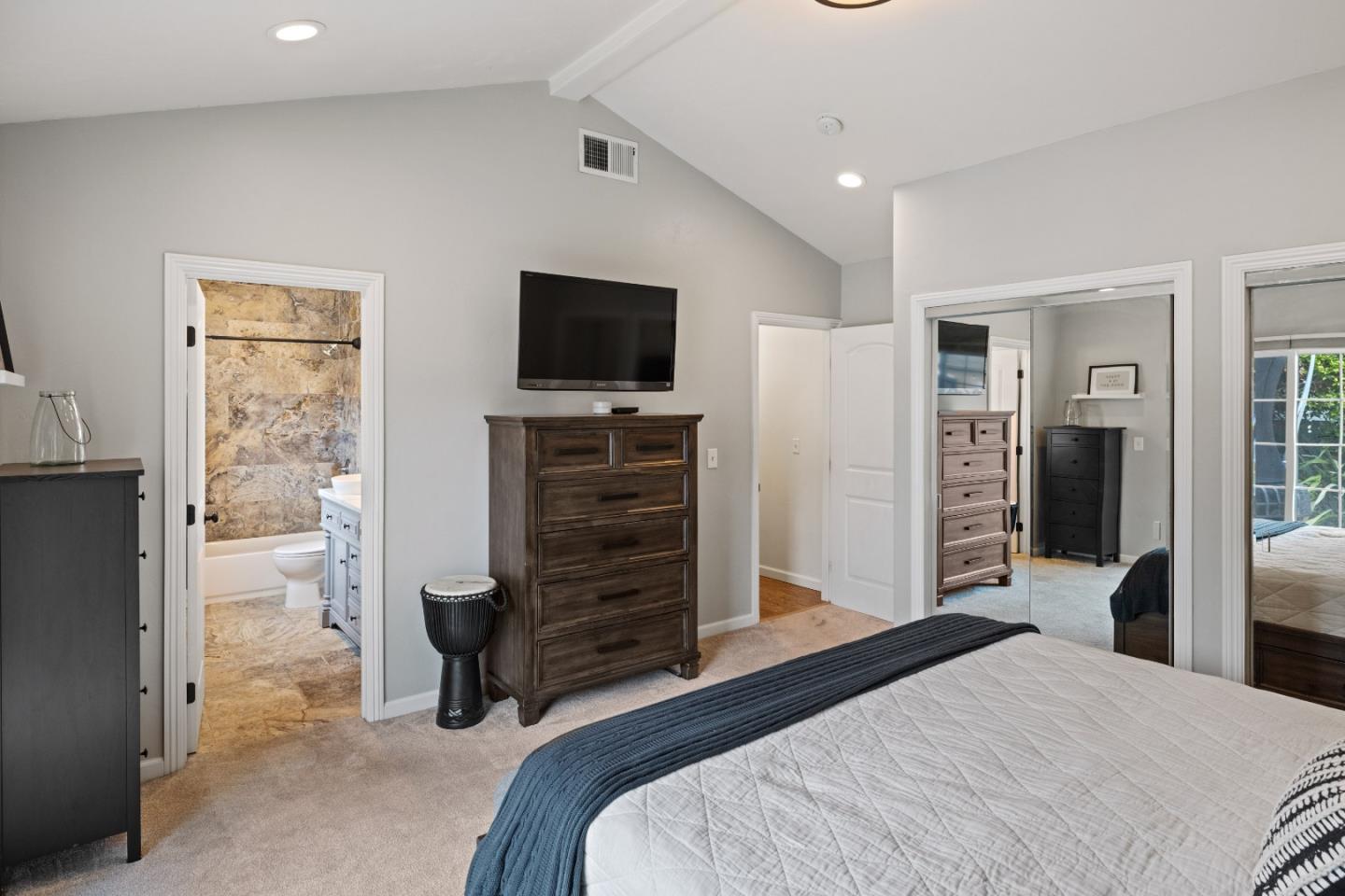 Detail Gallery Image 16 of 38 For 339 Ramona Ave, Monterey,  CA 93940 - 3 Beds | 2 Baths