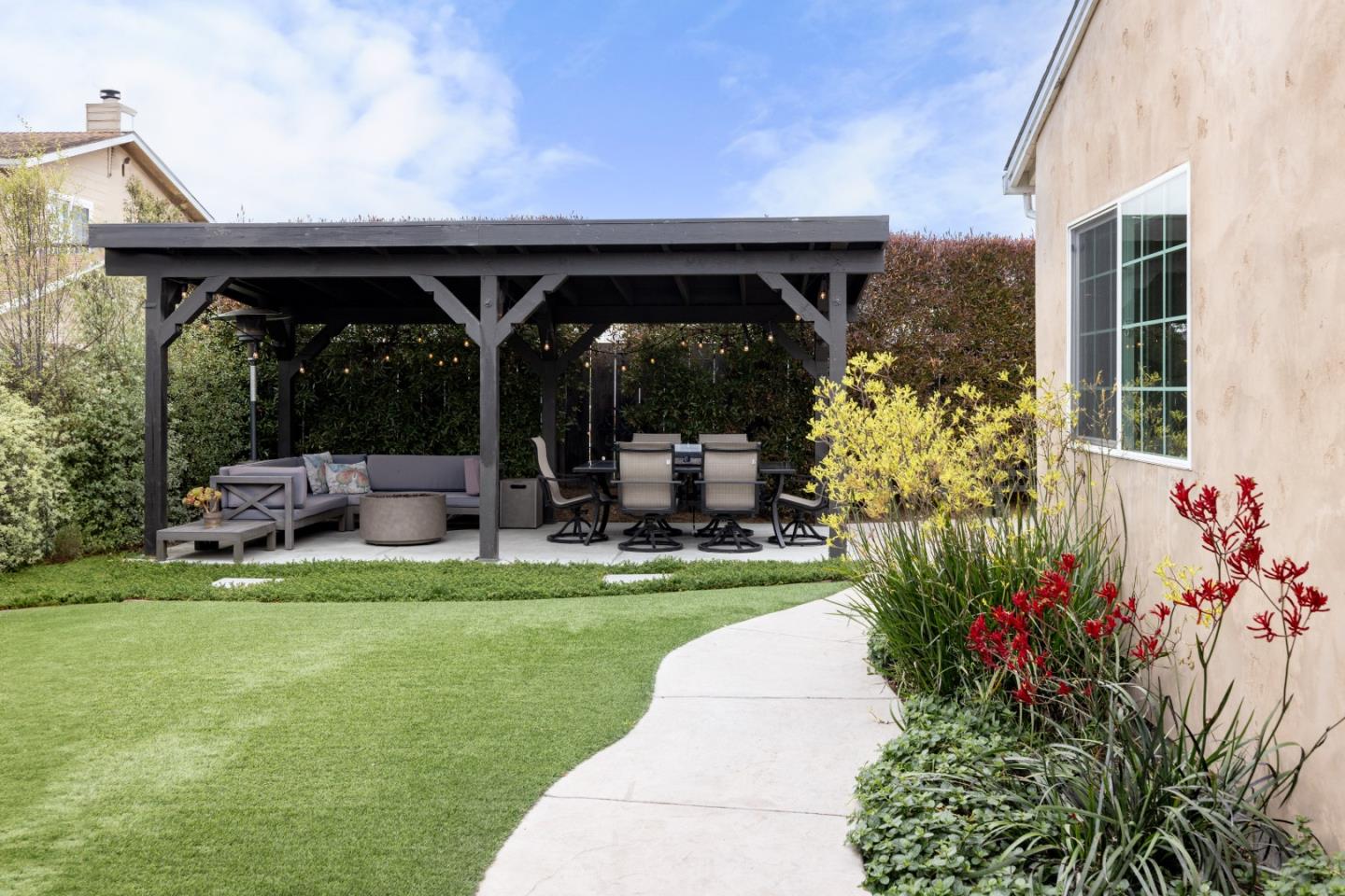 Detail Gallery Image 32 of 38 For 339 Ramona Ave, Monterey,  CA 93940 - 3 Beds | 2 Baths