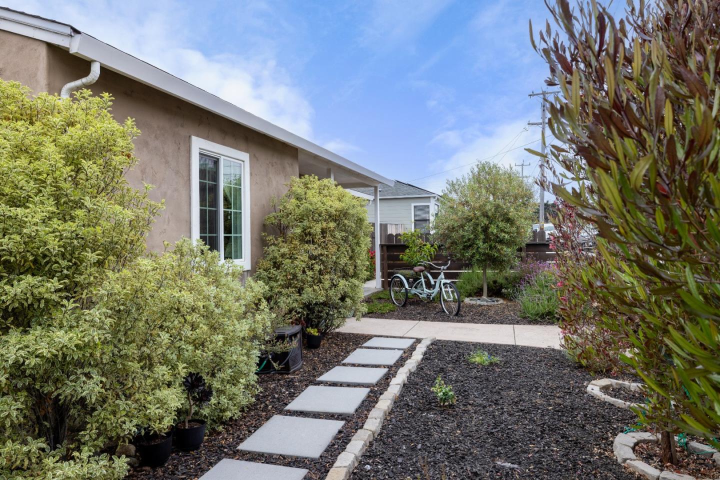 Detail Gallery Image 35 of 38 For 339 Ramona Ave, Monterey,  CA 93940 - 3 Beds | 2 Baths