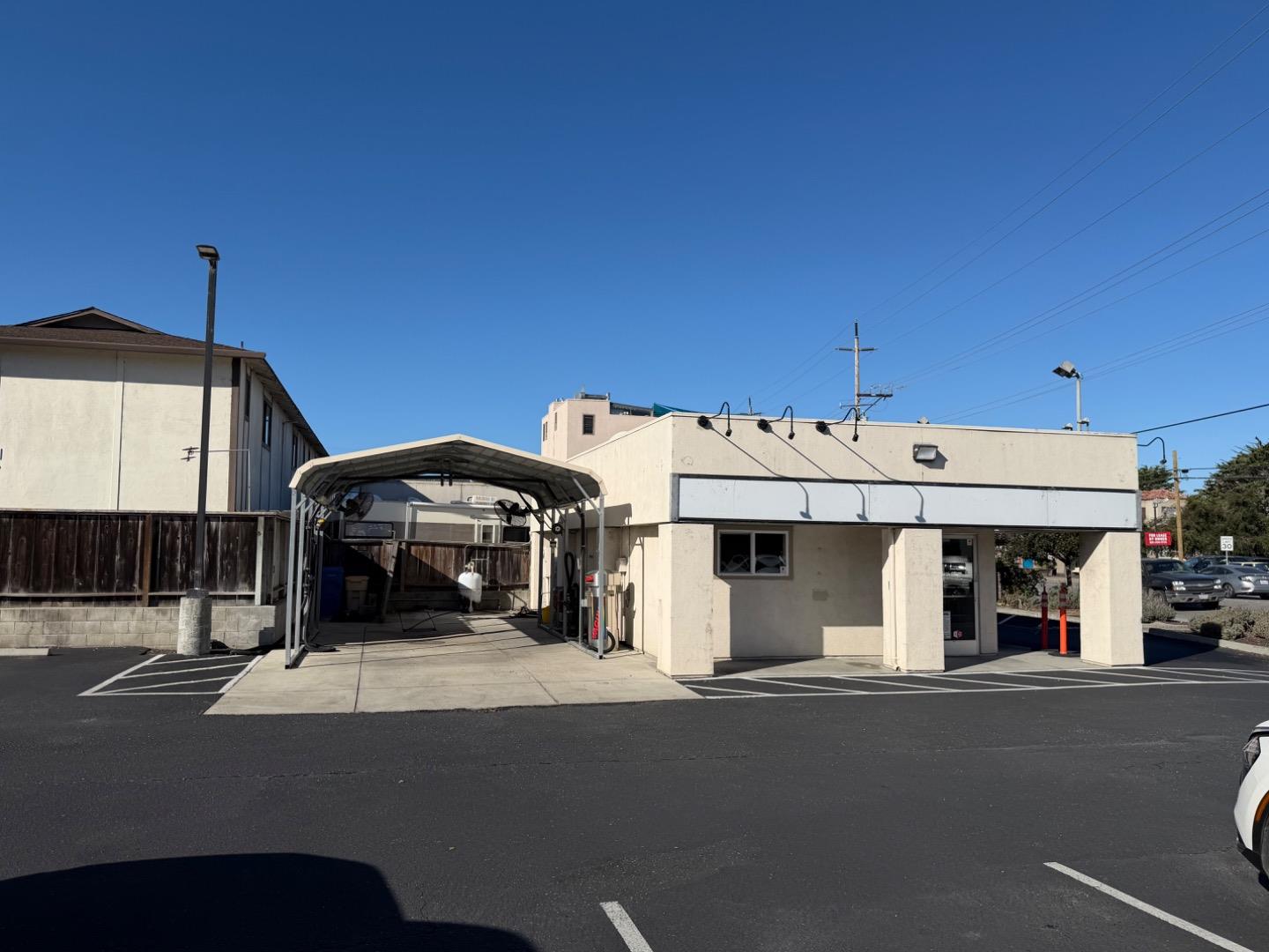 Detail Gallery Image 3 of 7 For 1178 Del Monte Ave, Monterey,  CA 93940 - – Beds | – Baths