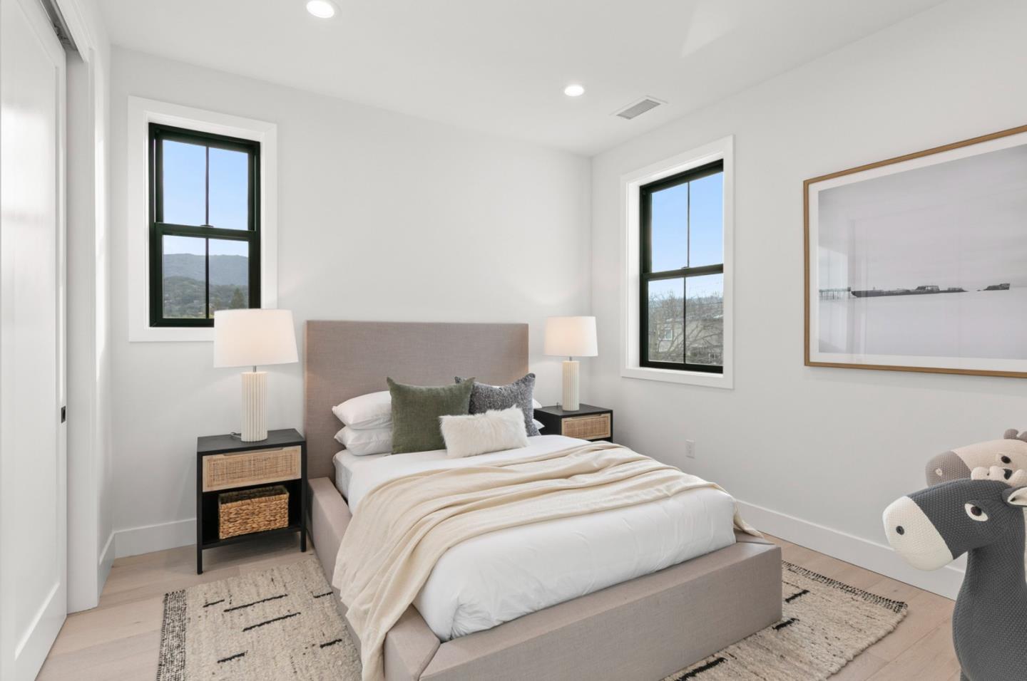 Detail Gallery Image 29 of 41 For 15236 Dickens Ave, San Jose,  CA 95124 - 5 Beds | 4/1 Baths