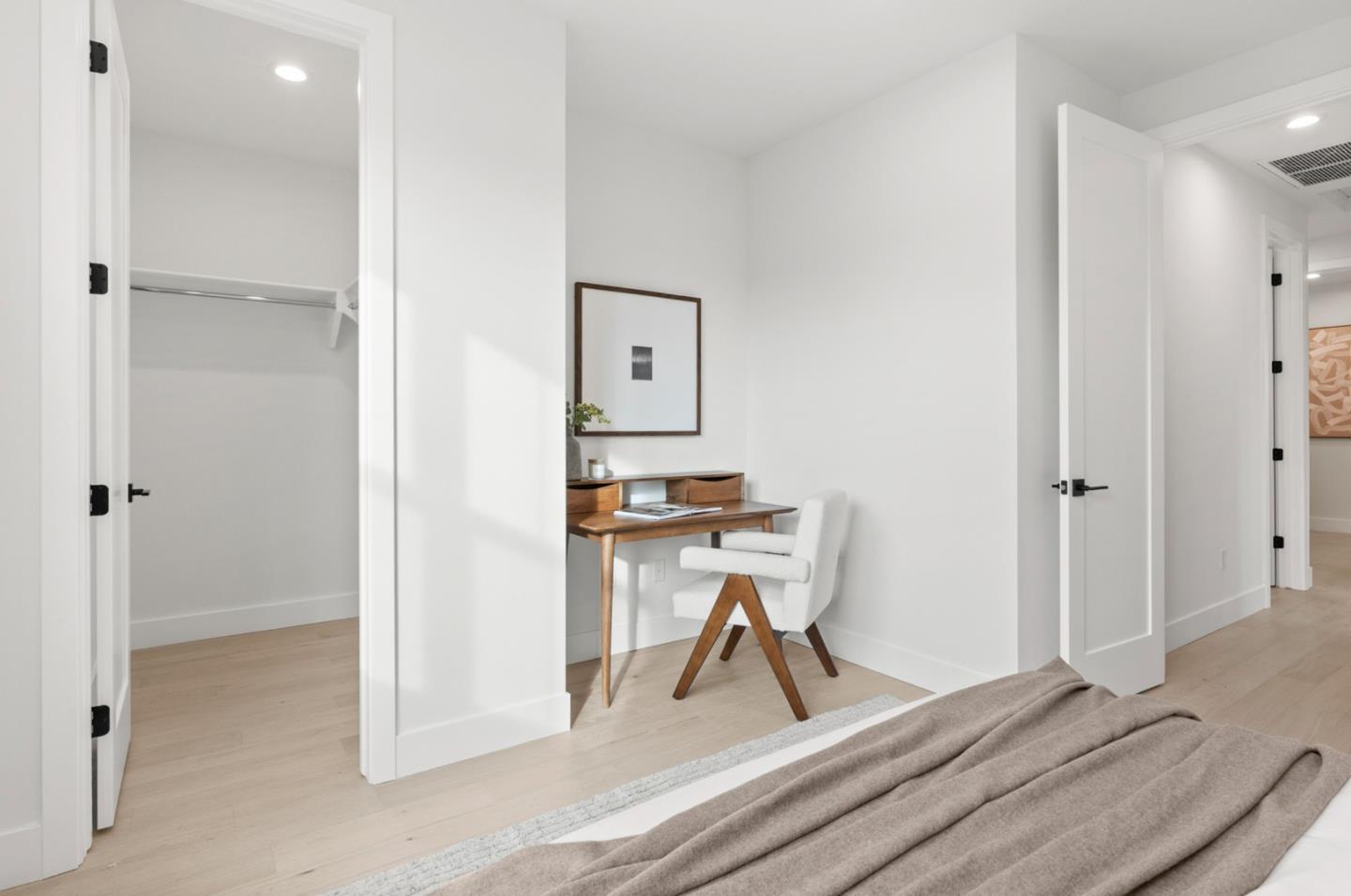 Detail Gallery Image 32 of 41 For 15236 Dickens Ave, San Jose,  CA 95124 - 5 Beds | 4/1 Baths