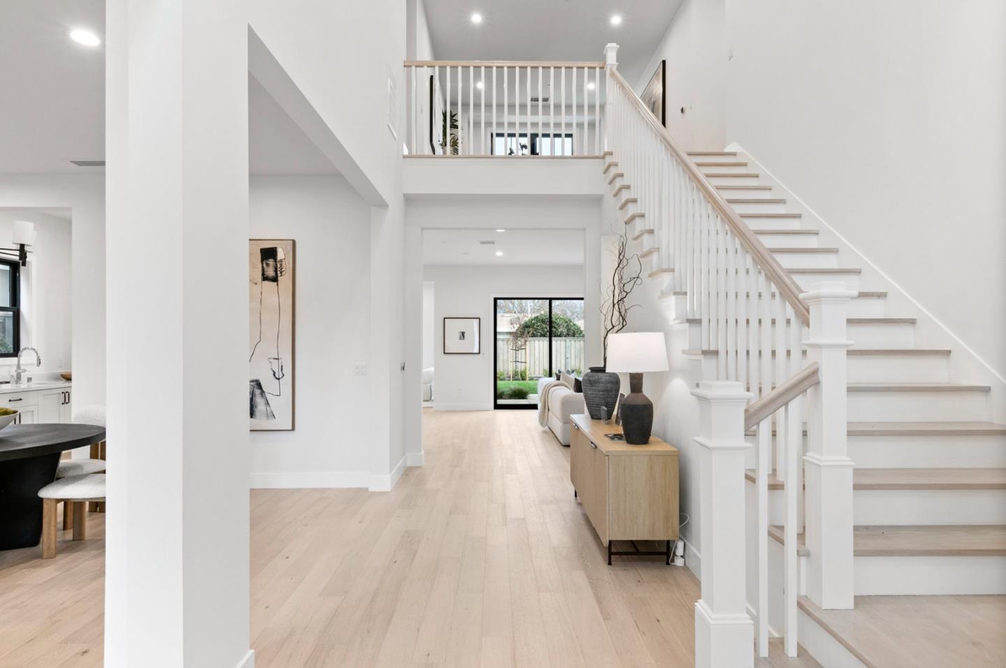 Detail Gallery Image 7 of 41 For 15236 Dickens Ave, San Jose,  CA 95124 - 5 Beds | 4/1 Baths