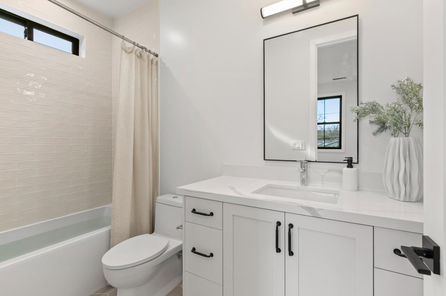 Detail Gallery Image 31 of 45 For 2660 Cardinal Ln, San Jose,  CA 95125 - 5 Beds | 4/1 Baths