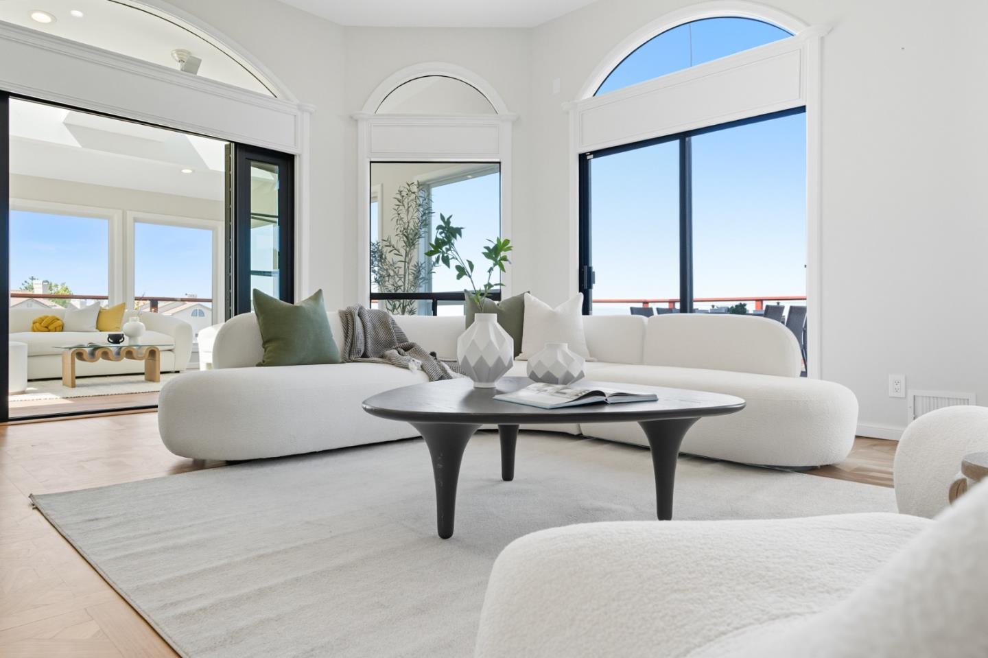 Detail Gallery Image 20 of 113 For 1 Lewis Ranch Rd, San Carlos,  CA 94070 - 6 Beds | 6/1 Baths