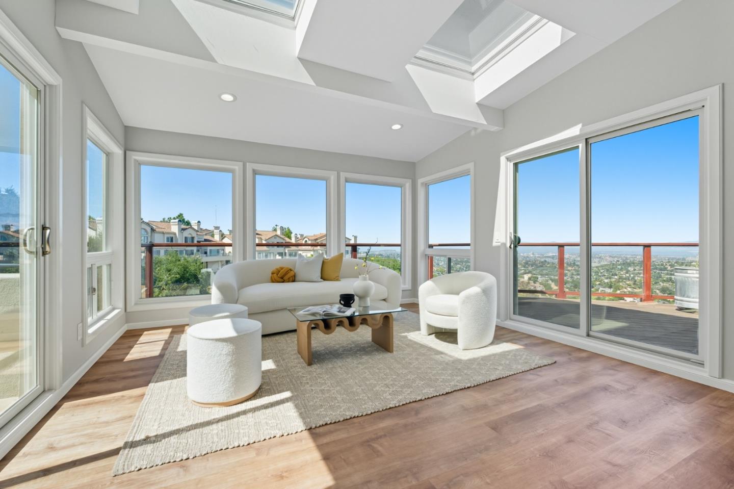 Detail Gallery Image 23 of 113 For 1 Lewis Ranch Rd, San Carlos,  CA 94070 - 6 Beds | 6/1 Baths