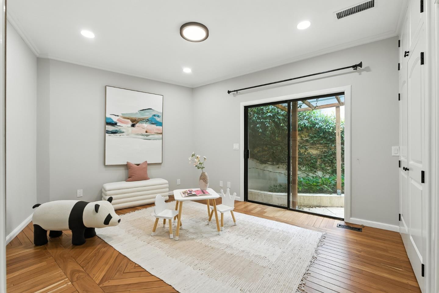 Detail Gallery Image 68 of 113 For 1 Lewis Ranch Rd, San Carlos,  CA 94070 - 6 Beds | 6/1 Baths