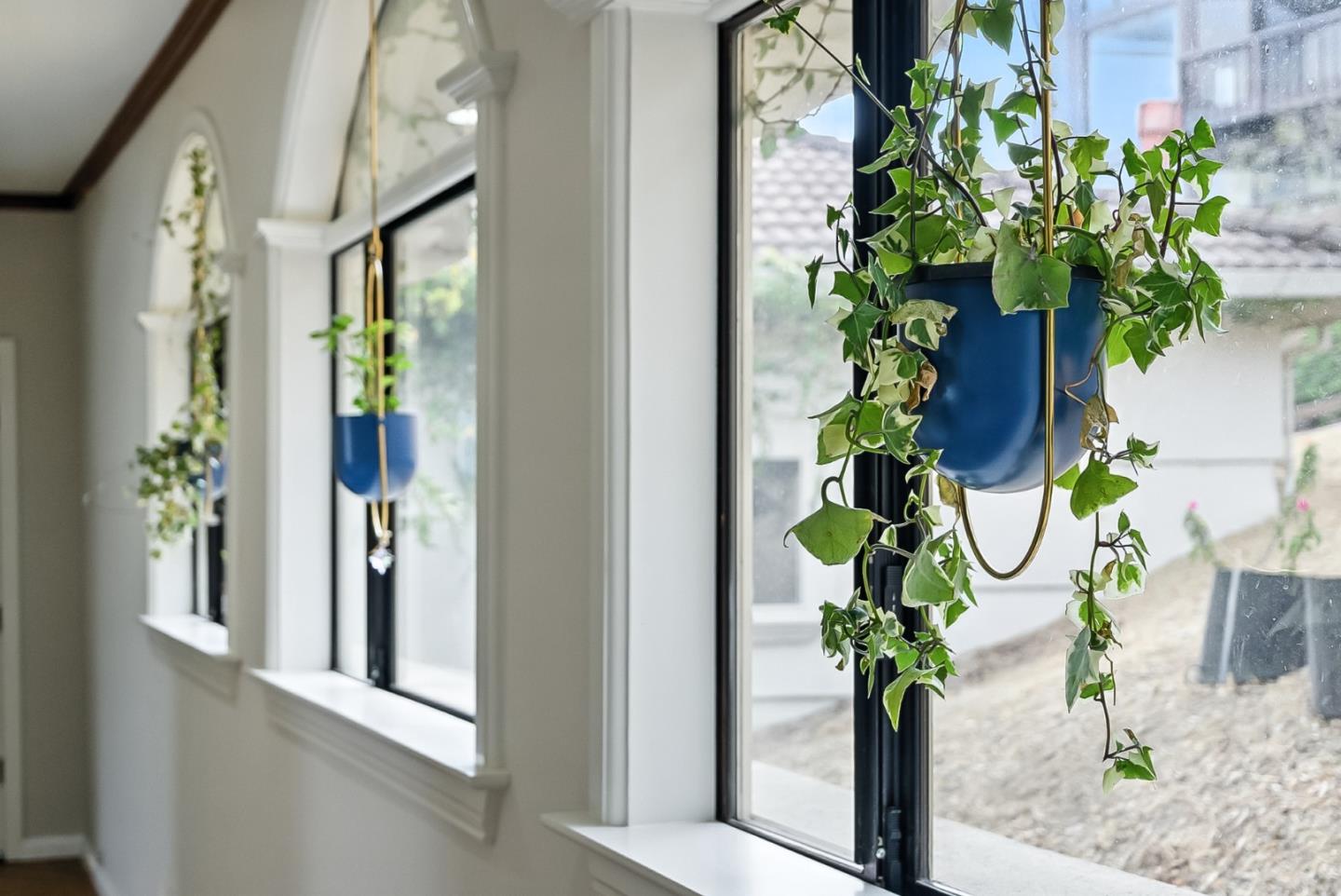 Detail Gallery Image 75 of 113 For 1 Lewis Ranch Rd, San Carlos,  CA 94070 - 6 Beds | 6/1 Baths