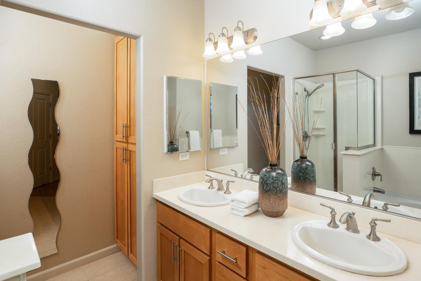 Detail Gallery Image 13 of 30 For 4388 El Camino Real #130,  Los Altos,  CA 94022 - 2 Beds | 2 Baths