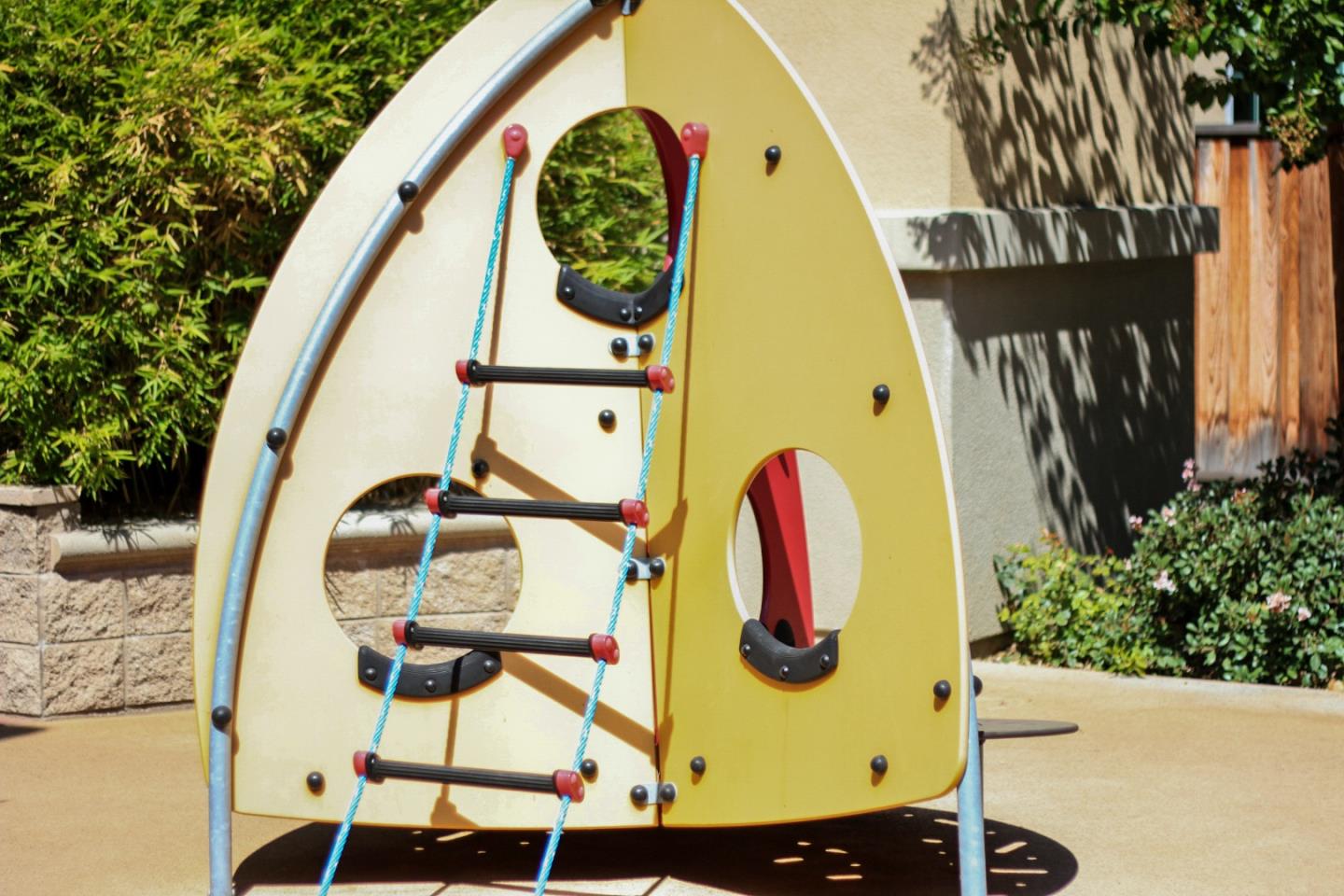 Detail Gallery Image 21 of 30 For 4388 El Camino Real #130,  Los Altos,  CA 94022 - 2 Beds | 2 Baths