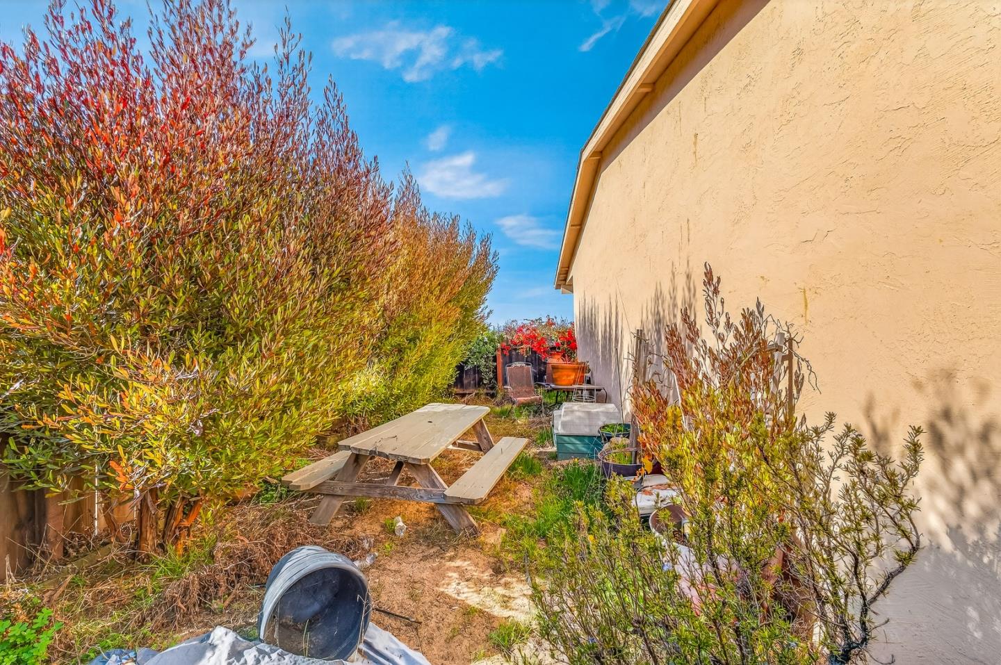 Detail Gallery Image 28 of 34 For 1688 Harding St, Seaside,  CA 93955 - 3 Beds | 2 Baths