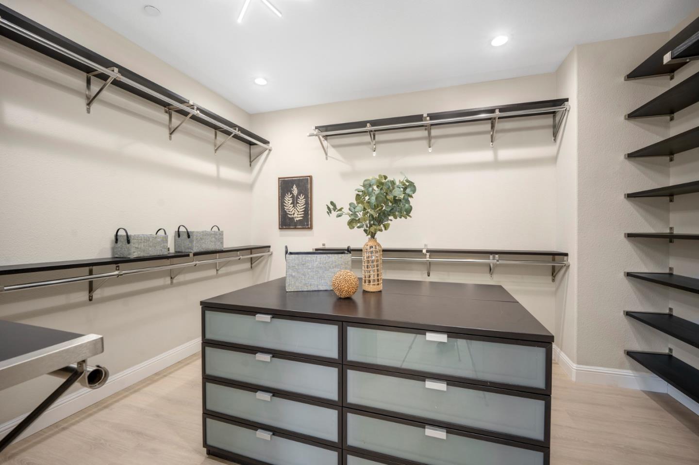 Detail Gallery Image 42 of 75 For 5807 Casita Way, Gilroy,  CA 95020 - 5 Beds | 4 Baths