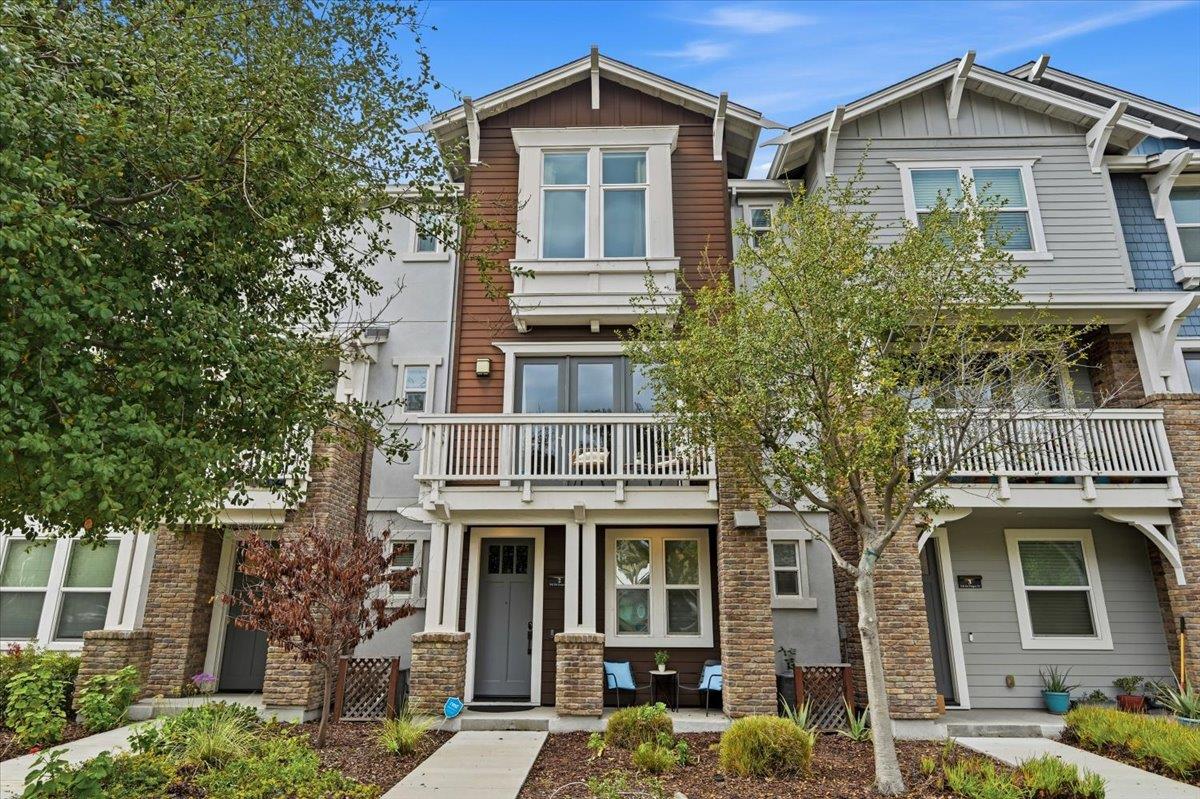 Front Image Thumbnail for ML82030363