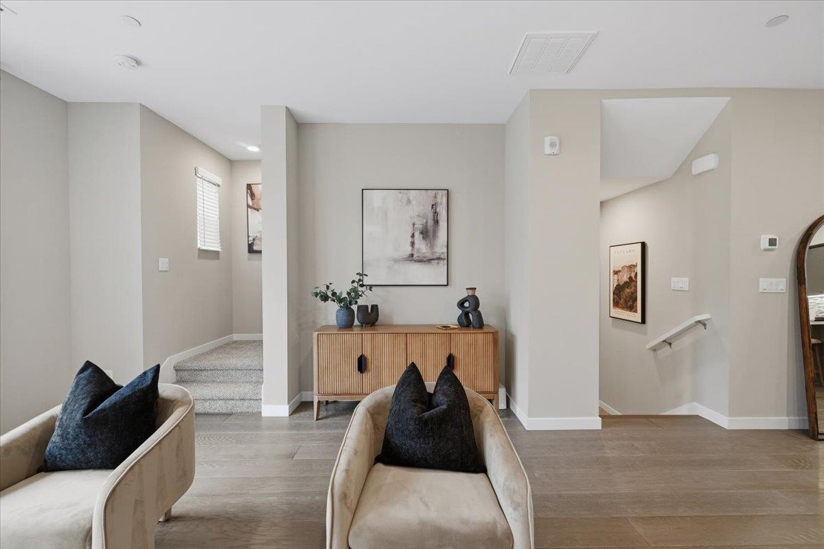 Detail Gallery Image 21 of 59 For 845 De Guigne Dr #2,  Sunnyvale,  CA 94085 - 3 Beds | 2/2 Baths