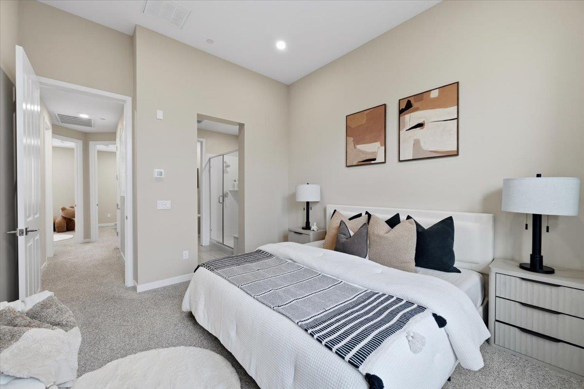 Detail Gallery Image 24 of 59 For 845 De Guigne Dr #2,  Sunnyvale,  CA 94085 - 3 Beds | 2/2 Baths