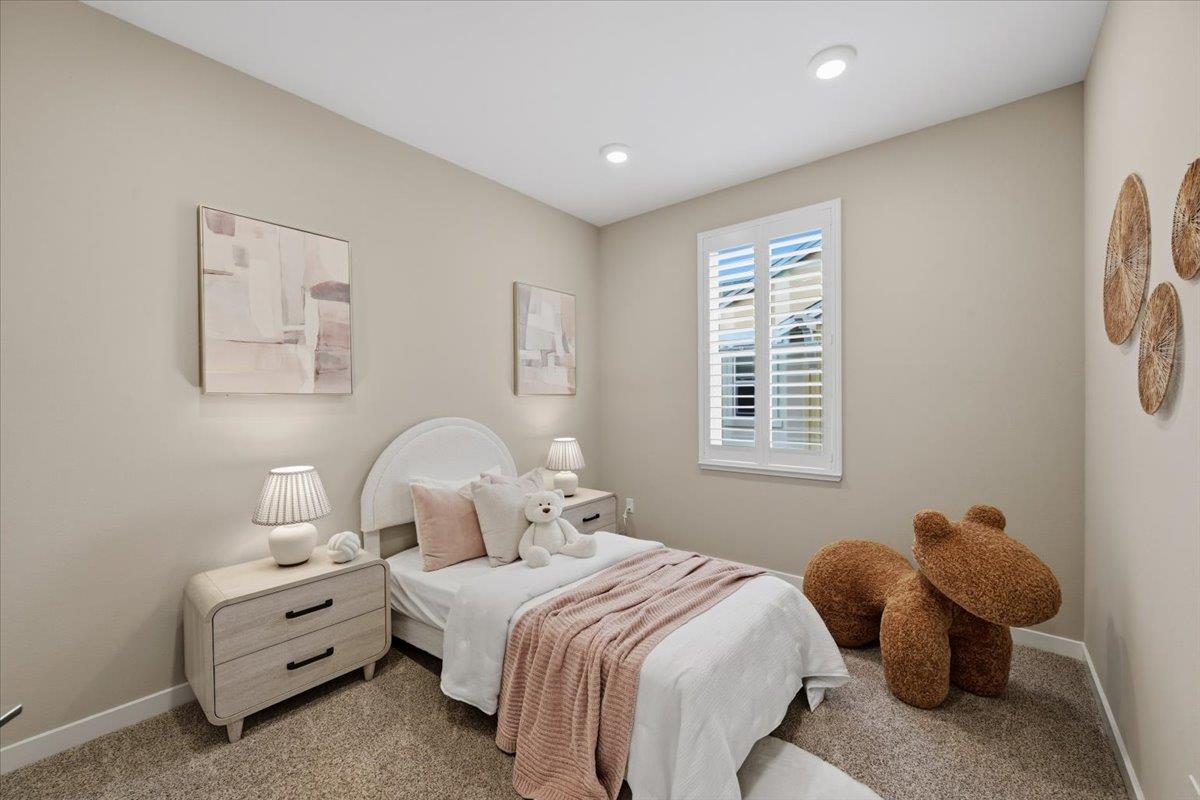 Detail Gallery Image 30 of 59 For 845 De Guigne Dr #2,  Sunnyvale,  CA 94085 - 3 Beds | 2/2 Baths