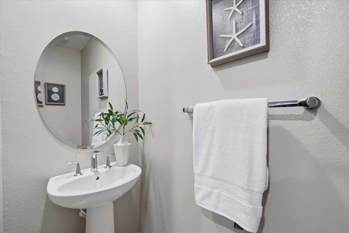 Detail Gallery Image 41 of 59 For 845 De Guigne Dr #2,  Sunnyvale,  CA 94085 - 3 Beds | 2/2 Baths