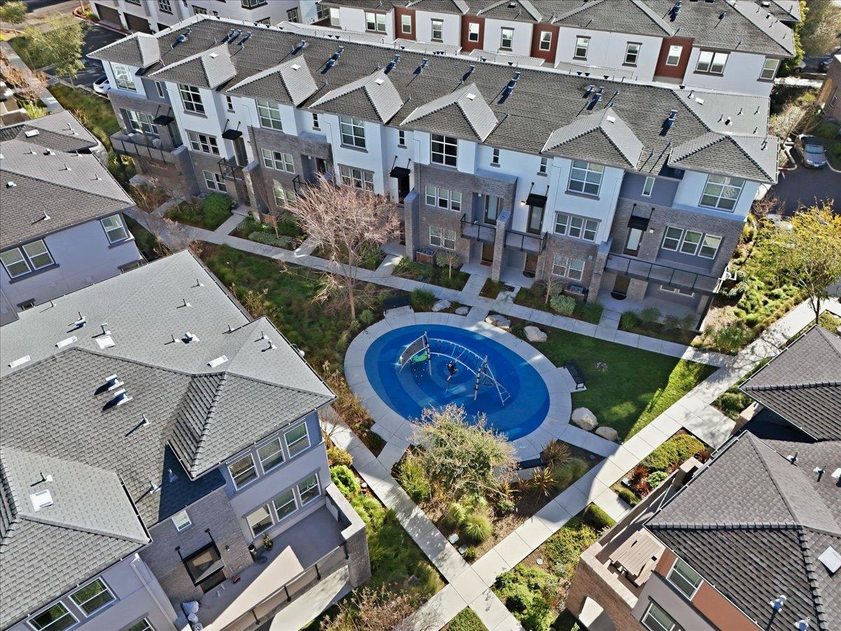 Detail Gallery Image 58 of 59 For 845 De Guigne Dr #2,  Sunnyvale,  CA 94085 - 3 Beds | 2/2 Baths