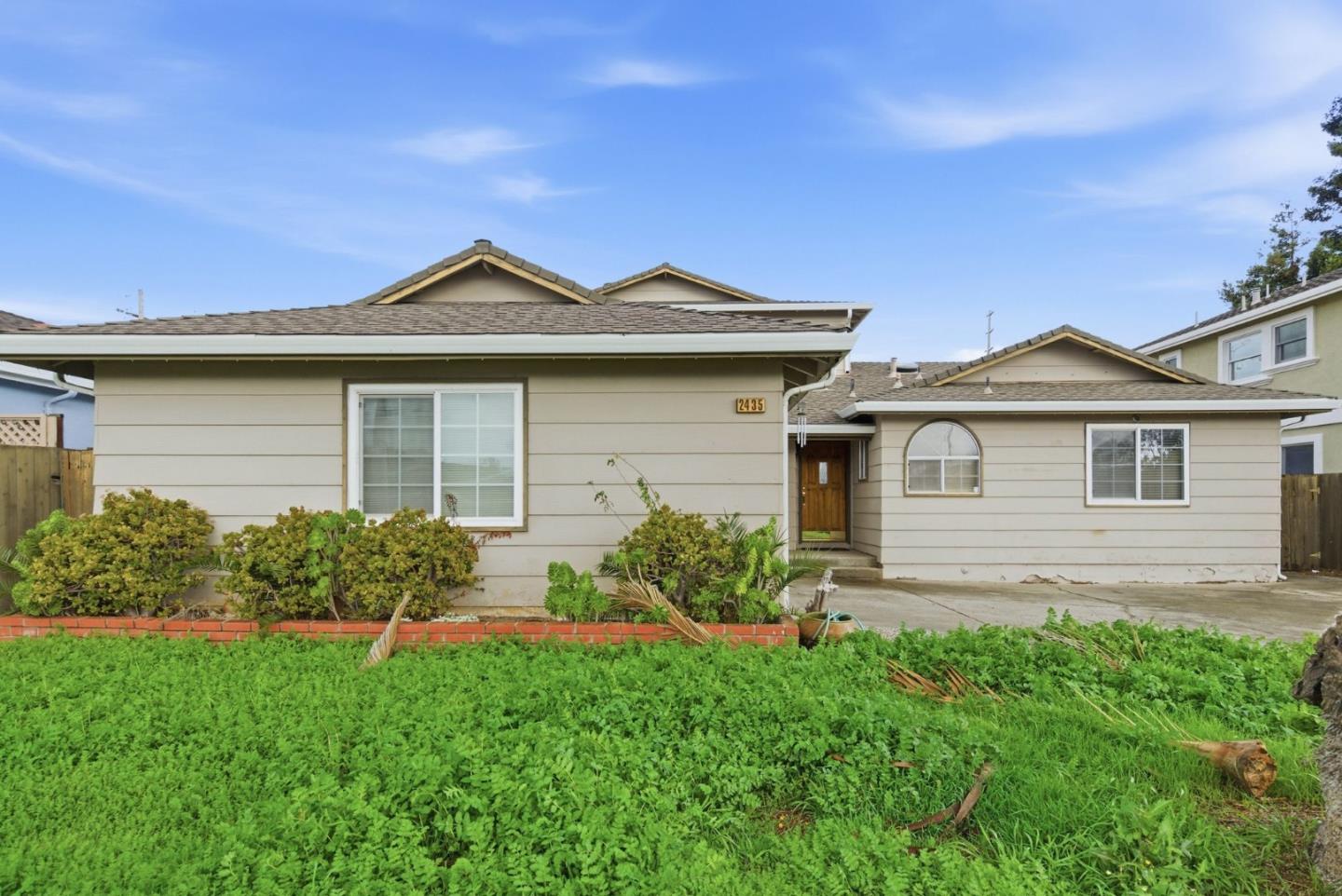 Detail Gallery Image 14 of 52 For 2435 Alvarado Dr, Santa Clara,  CA 95051 - 5 Beds | 3 Baths