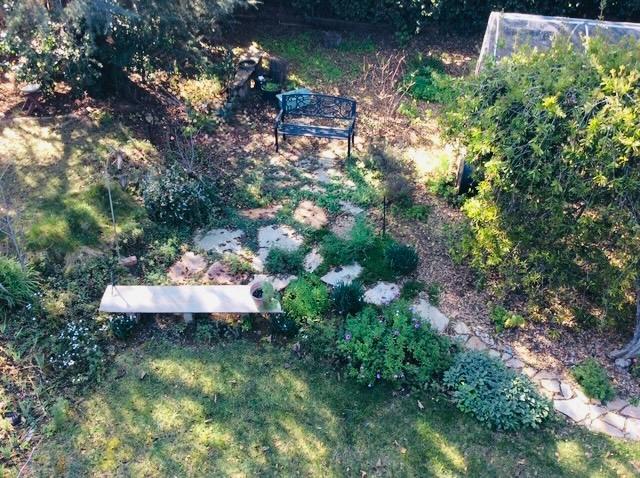 Detail Gallery Image 8 of 12 For 1280 Grant Rd, Los Altos,  CA 94024 - 5 Beds | 2/1 Baths