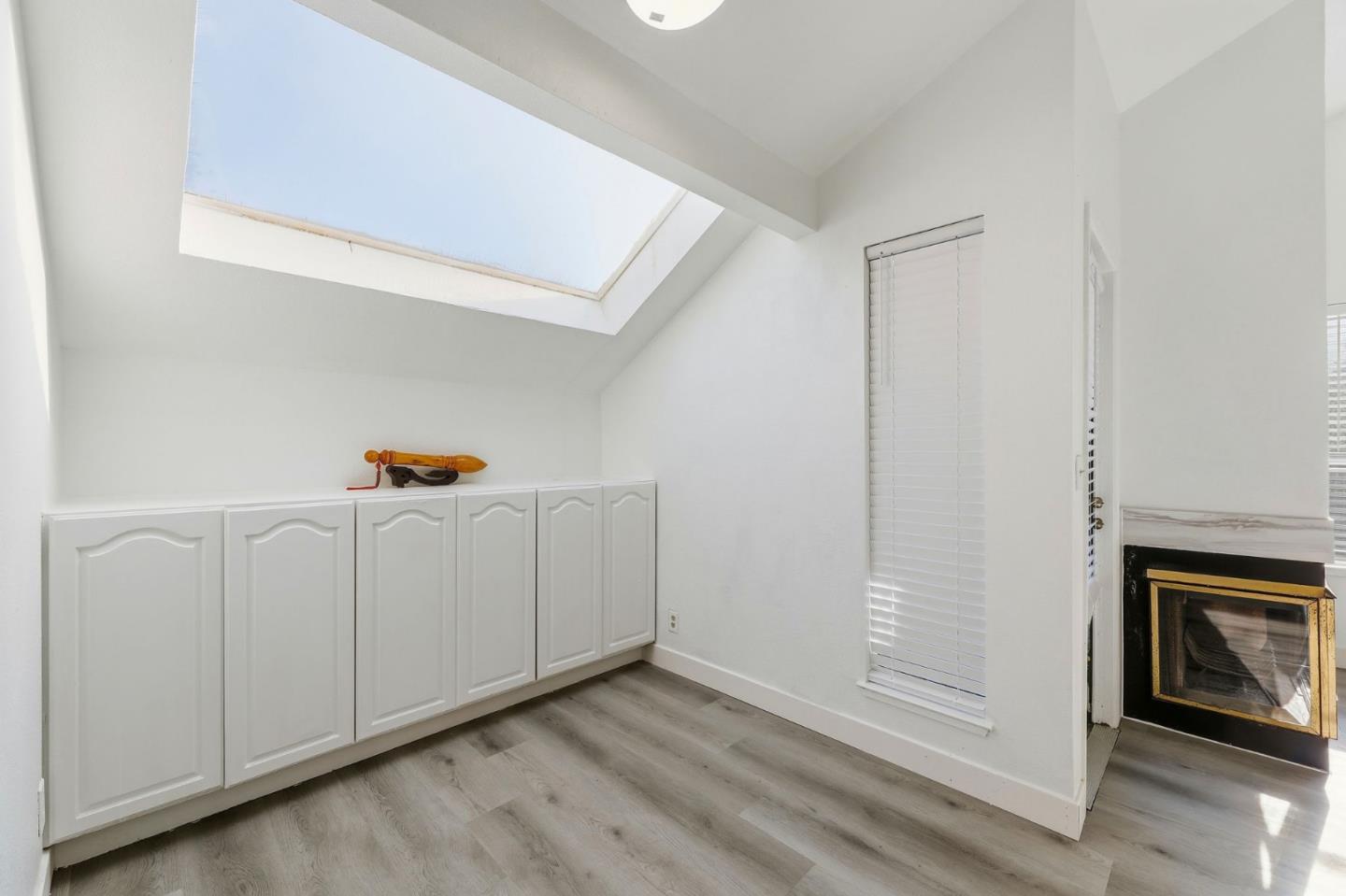 Detail Gallery Image 12 of 27 For 378 Stacey Cmn, Fremont,  CA 94539 - 1 Beds | 1 Baths