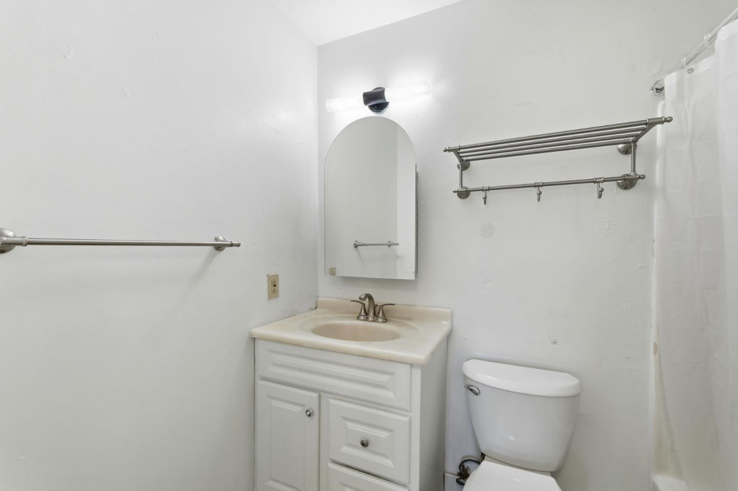 Detail Gallery Image 17 of 27 For 378 Stacey Cmn, Fremont,  CA 94539 - 1 Beds | 1 Baths