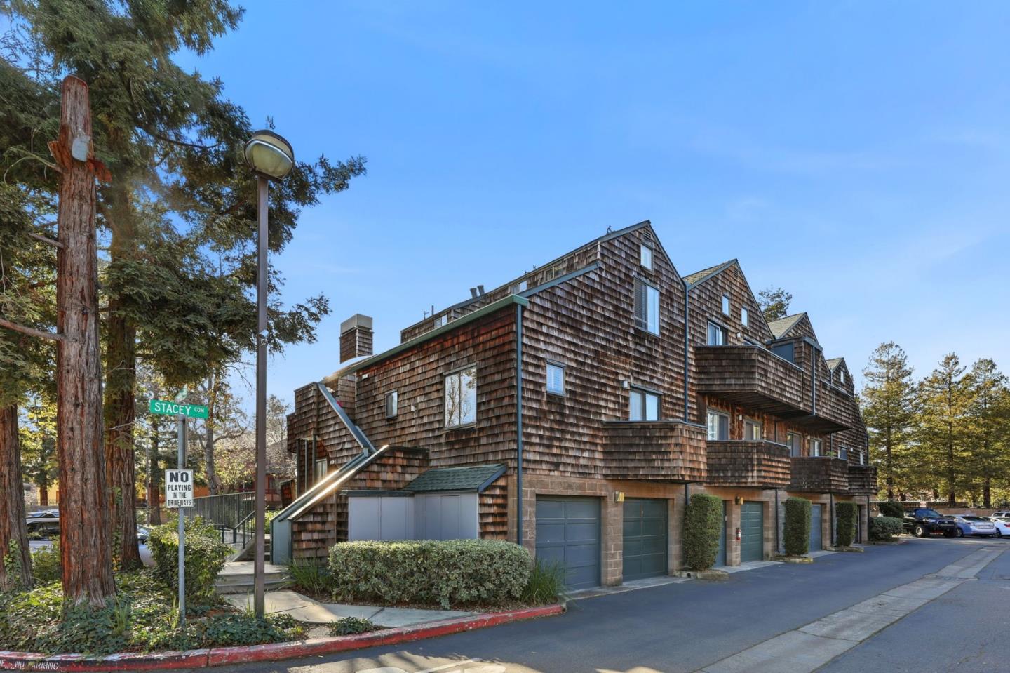 Detail Gallery Image 25 of 27 For 378 Stacey Cmn, Fremont,  CA 94539 - 1 Beds | 1 Baths