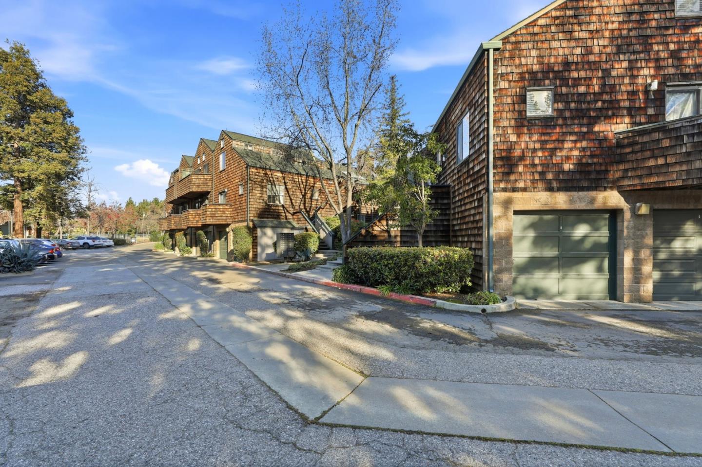 Detail Gallery Image 3 of 27 For 378 Stacey Cmn, Fremont,  CA 94539 - 1 Beds | 1 Baths