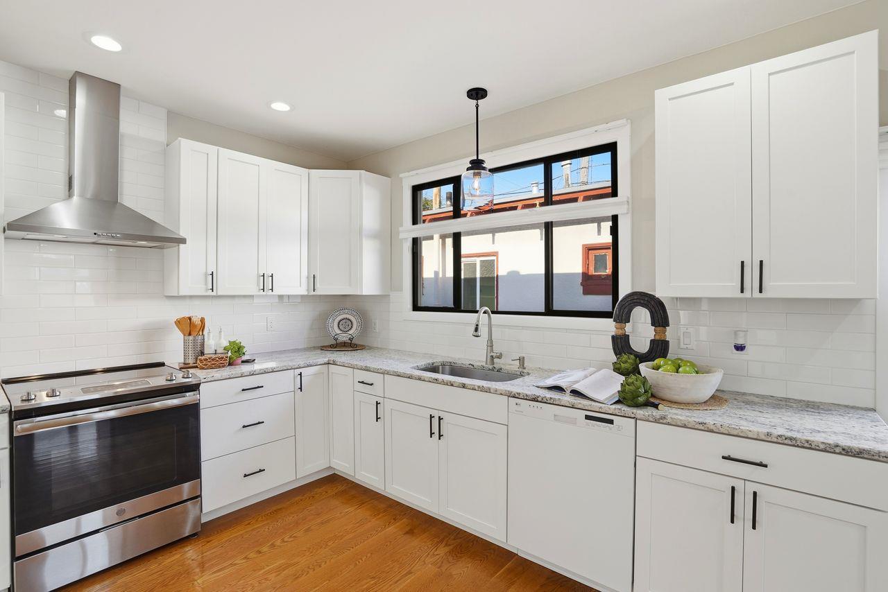 Detail Gallery Image 16 of 36 For 2836 Coolidge Ave, Oakland,  CA 94601 - 3 Beds | 1 Baths