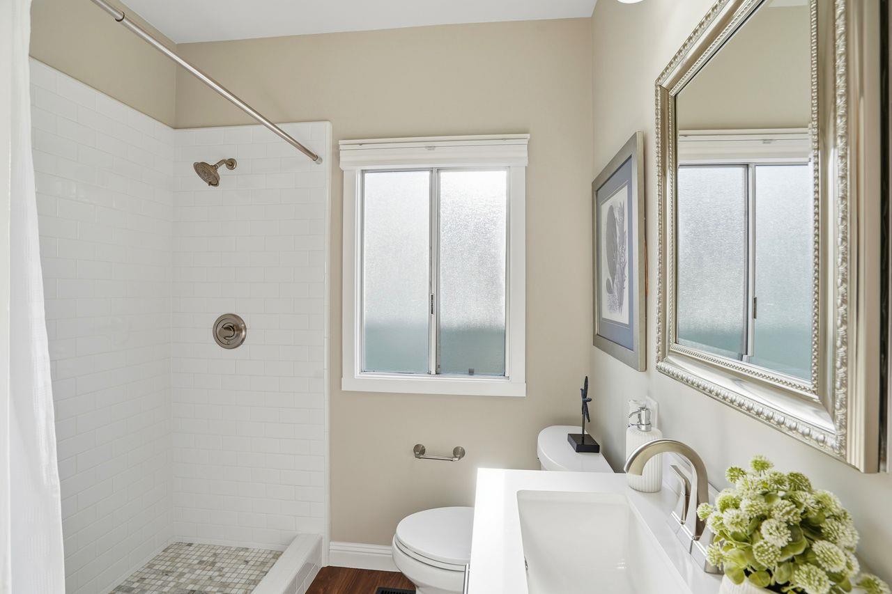 Detail Gallery Image 25 of 36 For 2836 Coolidge Ave, Oakland,  CA 94601 - 3 Beds | 1 Baths