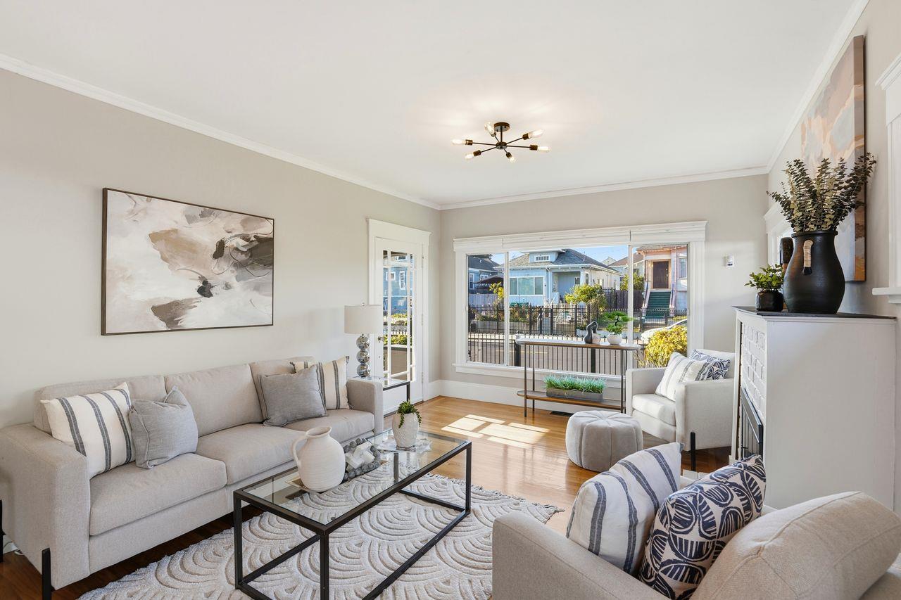 Detail Gallery Image 8 of 36 For 2836 Coolidge Ave, Oakland,  CA 94601 - 3 Beds | 1 Baths