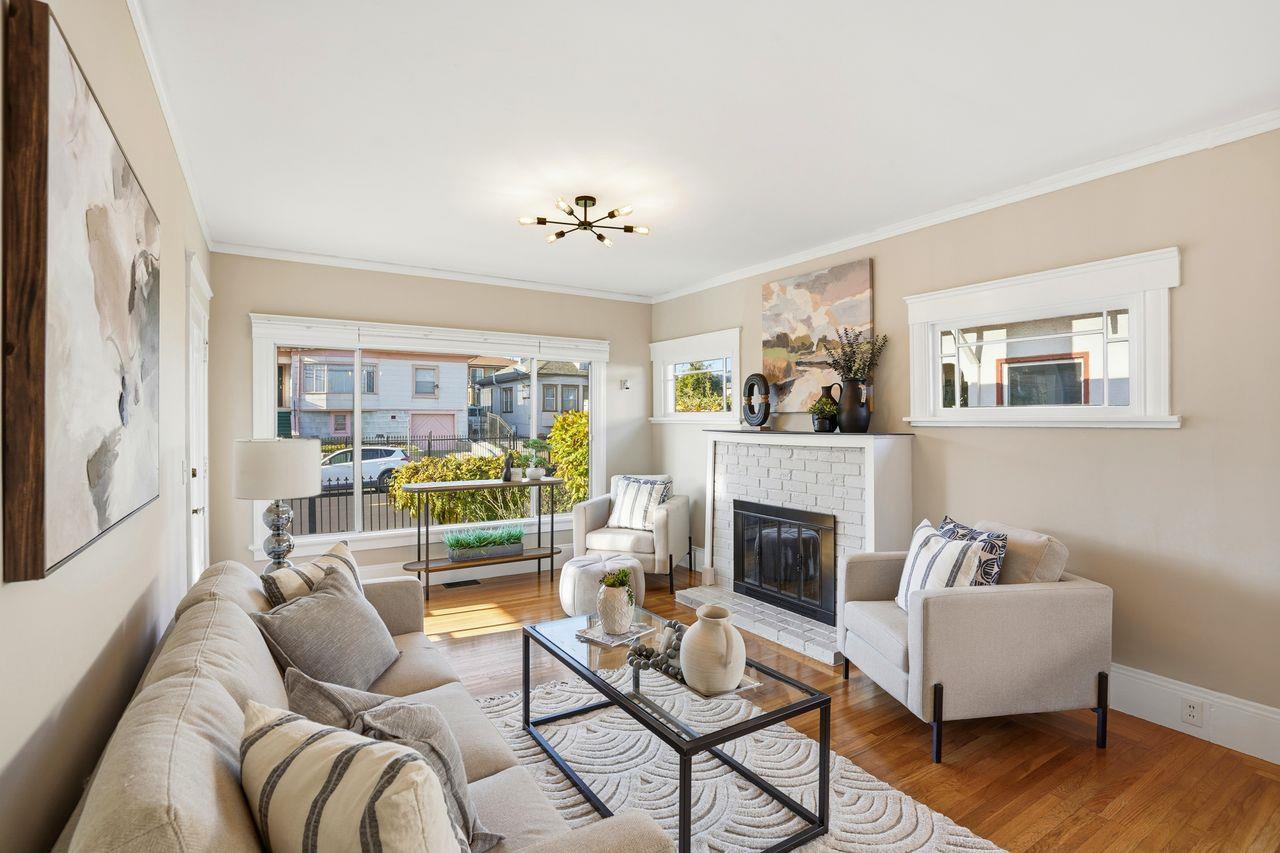 Detail Gallery Image 9 of 36 For 2836 Coolidge Ave, Oakland,  CA 94601 - 3 Beds | 1 Baths