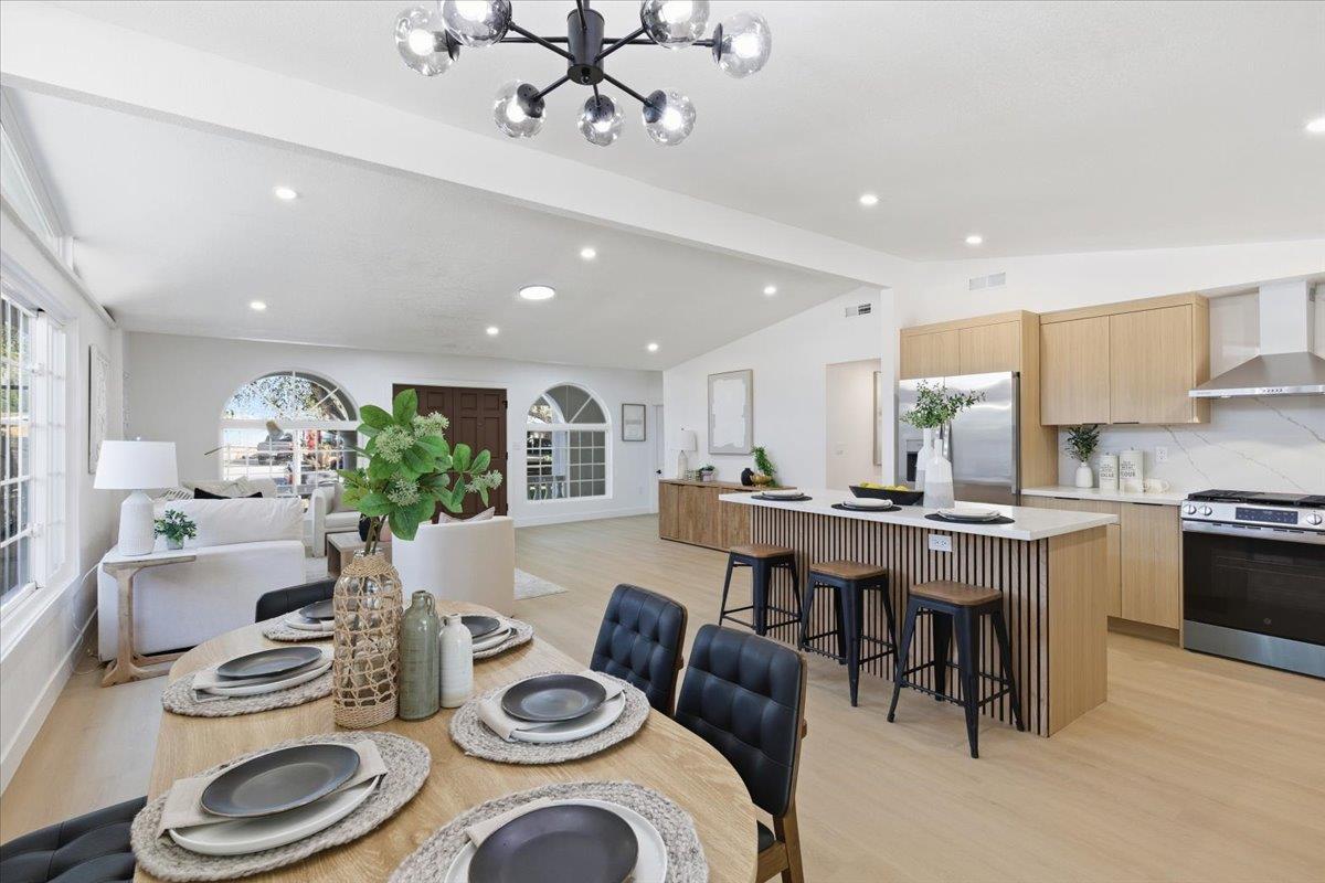 Detail Gallery Image 12 of 41 For 1653 S King Rd, San Jose,  CA 95122 - 5 Beds | 3 Baths