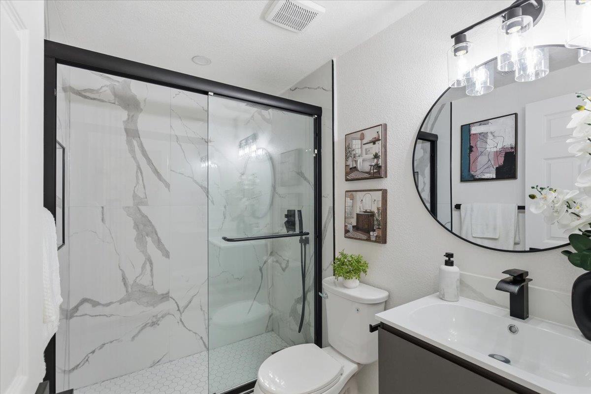 Detail Gallery Image 21 of 41 For 1653 S King Rd, San Jose,  CA 95122 - 5 Beds | 3 Baths