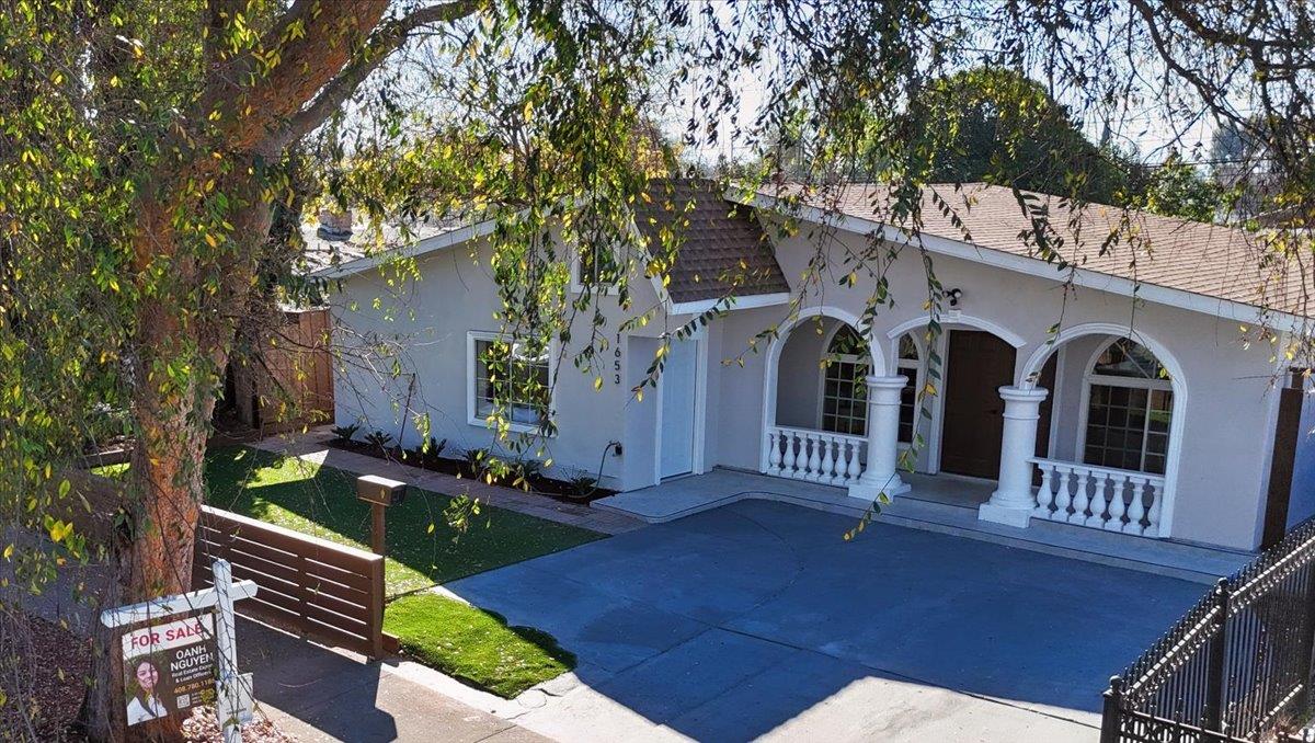 Detail Gallery Image 5 of 41 For 1653 S King Rd, San Jose,  CA 95122 - 5 Beds | 3 Baths