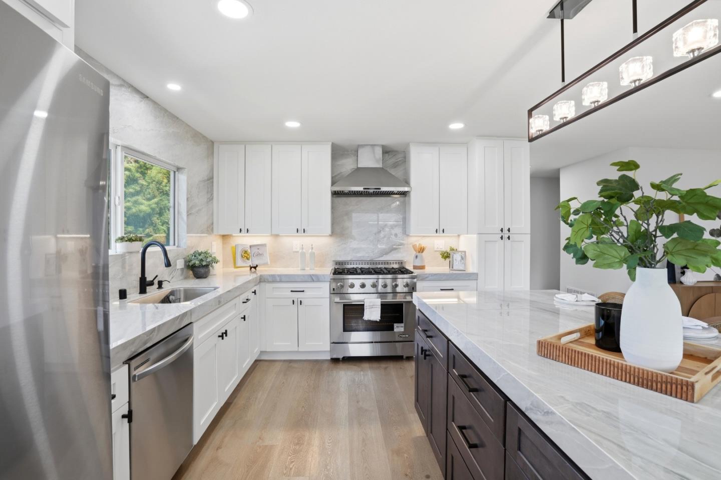 Detail Gallery Image 10 of 71 For 183 Poplar Ave, San Bruno,  CA 94066 - 4 Beds | 3/1 Baths